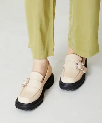 통굽 비쥬 버클 벨트 신발