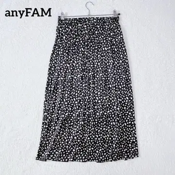 anyFAM 도트 무늬 플리츠 롱 스커트 [M] 온워드 카시야마 부드럽게