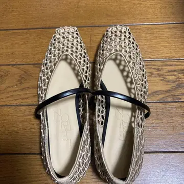 루타론 스퀘어 크로셰 스트랩 플랫 슈즈