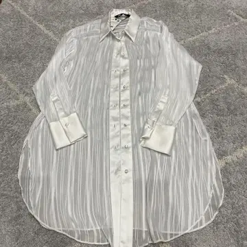 자라 화이트 스트라이프 새틴 셔츠 M