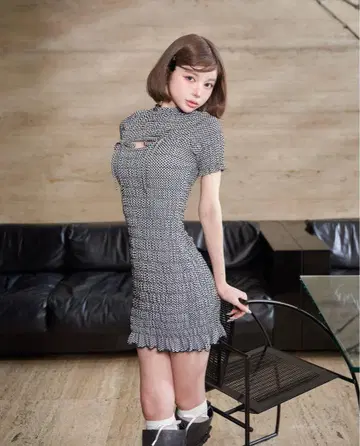 Darich 다리치 리본 셔링 깅엄 미니 원피스
