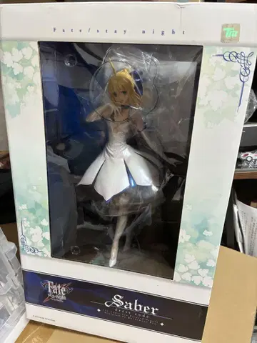 Fate/stay night 세이버 드레스 코드 (1/7 스케일)