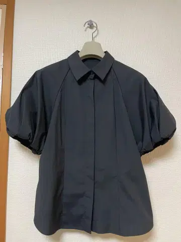 Maglie le cassetto 볼륨 소매 블라우스