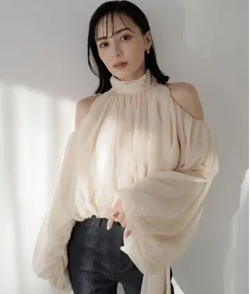 쉬폰 볼륨 블라우스 아누안스 anuans 블라우스 나카무라 마미