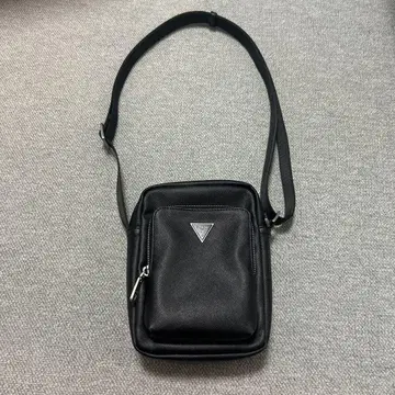 GUESS 숄더백 블랙