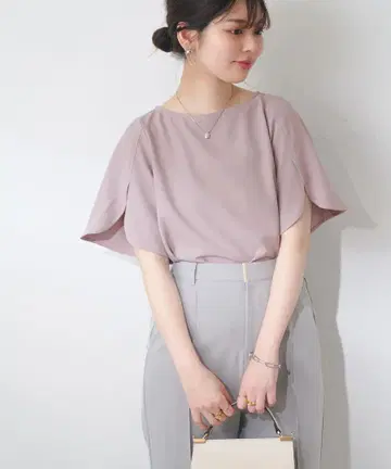 새상품급 내추럴 꾸뛰르 BACK 펄 하치와레 슬리브 TOPS