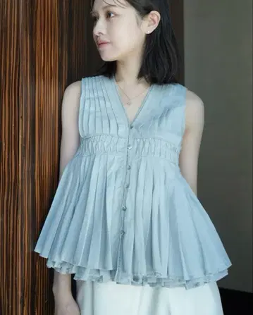 라우베블랑 코튼 티어드 볼륨 블라우스