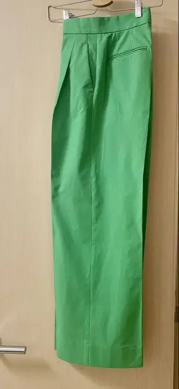 그린 팬츠