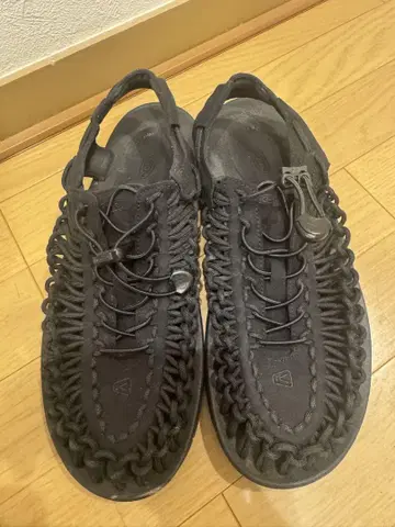 KEEN 유니크