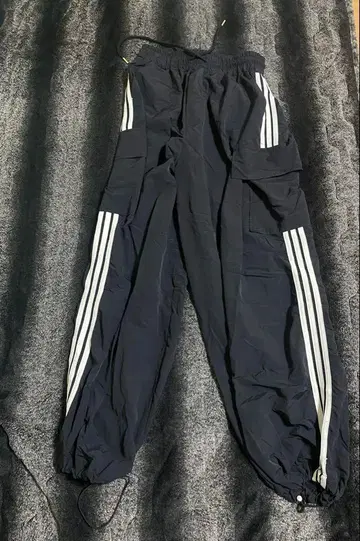 Chikashitsu+ 카고 팬츠