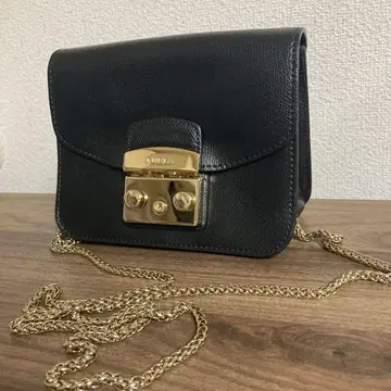 FURLA 블랙 숄더백 메트로폴리스 사선