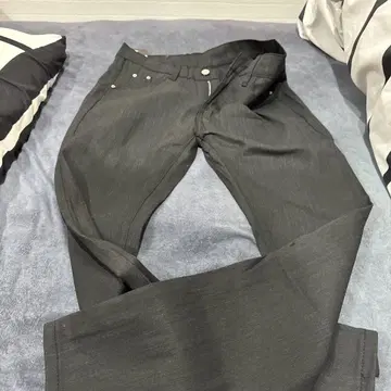 블랙 데님 팬츠 사이즈 31 슬림 핏
