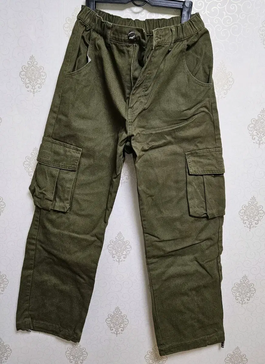 Jemut Cargo Pants Khaki