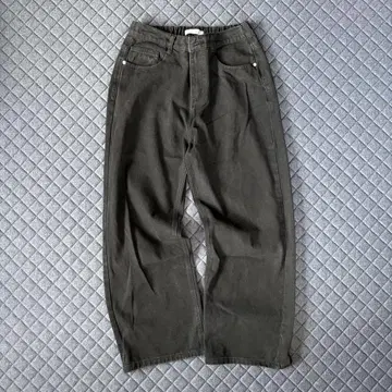 블랙 와이드 실루엣 팬츠