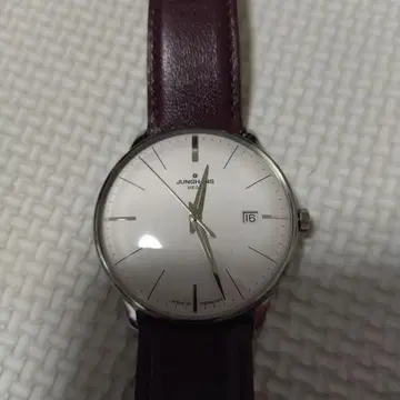 Junghans Meister MEGA (전파 시계)