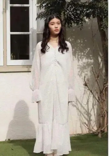 muguet 프론트 개더 도트 원피스 아이보리