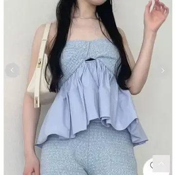 벌룬 페플럼 베어 탑 니트 숏 팬츠
