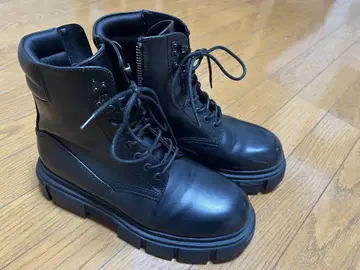 자라 가죽 부츠