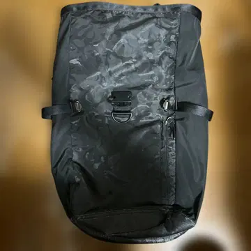 블랙 백팩