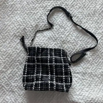 GYDA 체크 무늬 숄더백