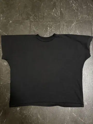 Yeezy Gosha Black Dog Blank 티셔츠 사이즈 1