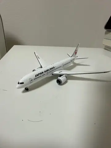 데아고스티니 JAL 보잉 787