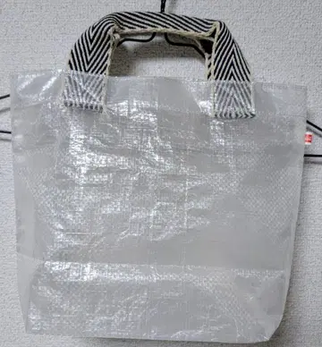 힌트 힌트 클리어 토트백