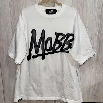 MOBB. 오버 사이즈 티셔츠 화이트 정품