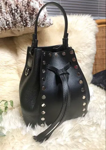 훌라 블랙 스터드 미아 스텔라 블랙 가죽 백 숄더백