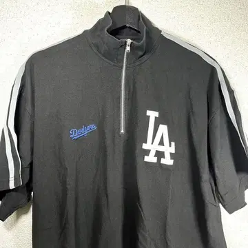 LA Dodgers 하프 지퍼 의류 블랙 티셔츠 자수