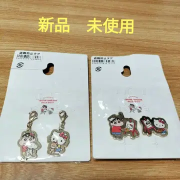 크레용 신짱 헬로키티 핀 배지 세트 참 새상품