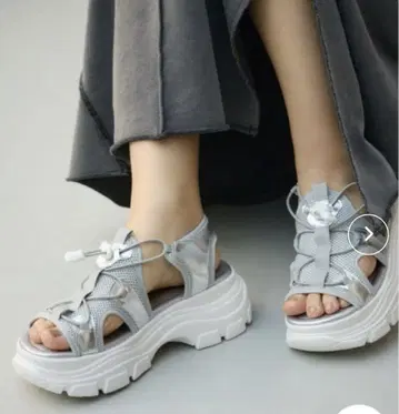 AZUL by MOUSSY 스포티 샌들 실버 통굽 M