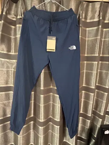 The North Face 네이비 조거 팬츠