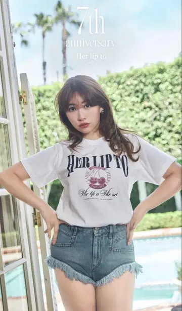 미사용 새상품 herlipto ClassicCherryTee 체리 티셔츠