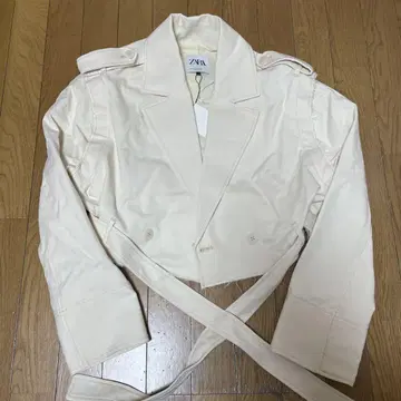 자라 화이트 크롭 자켓