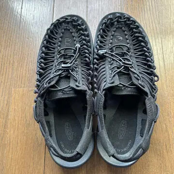 keen 샌들 26.5cm