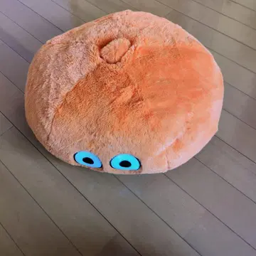 웃는 봉제 인형