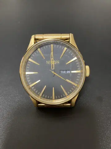 NIXON 골드 스테인리스 시계