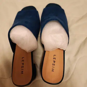LEPSIM 로우 힐 뮬 L