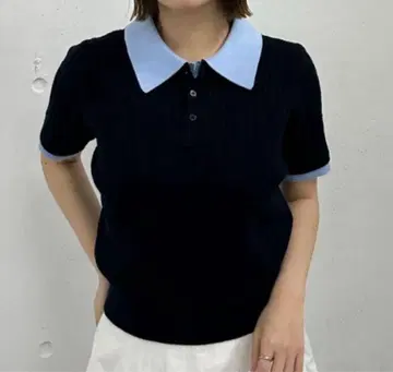 네이비 반팔 리브 스웨터 옷깃 스카이블루