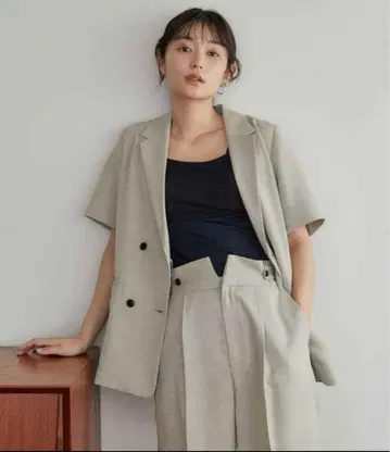 퍼블릭 도쿄 새상품급 반팔 자켓 니가타 일본제 소프트 오렌지 프리 사이즈