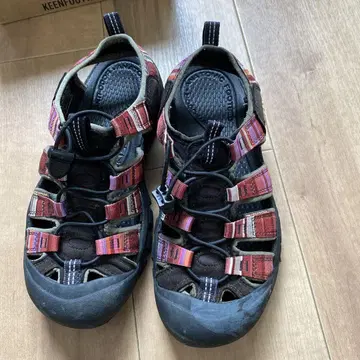 KEEN 여성용 뉴포트 H2 샌들 24cm