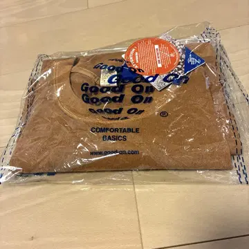 새상품 Good on 티셔츠 크루넥 반팔 카멜 브라운