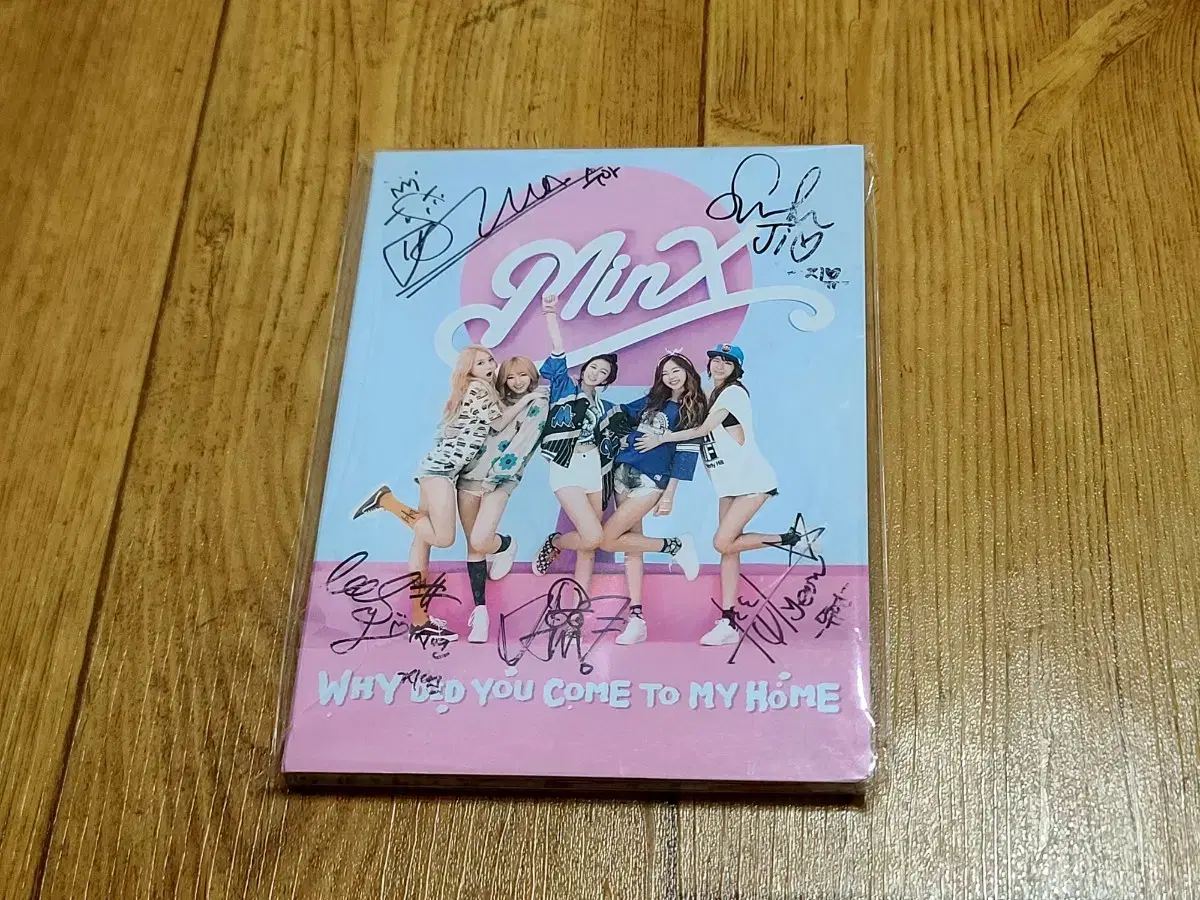 Dreamcatcher MINX Digising Unreleased Sign Album - Why Did You Come To My Home