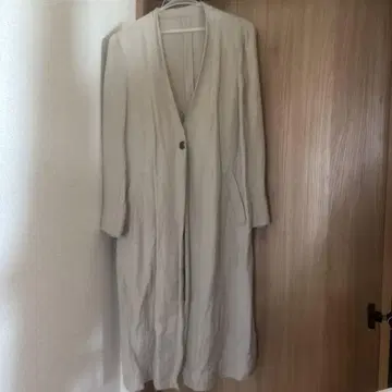 린넨 베이지 롱 코트 산프리시테