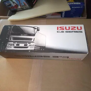 이스즈 기가 ISUZU C&E SERIES 트랙 미니카 1.50