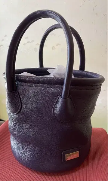거의 미사용품 GIGLI 지리 천연 가죽 버킷형 토트백 보라색
