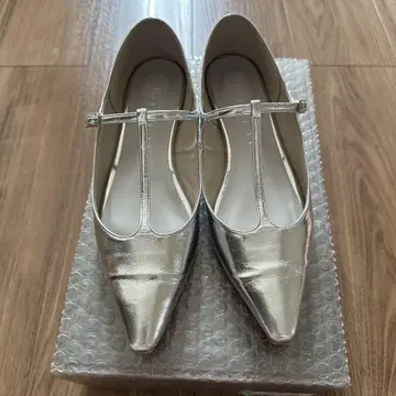 루타론 T 스트랩 소프트 플랫 23cm