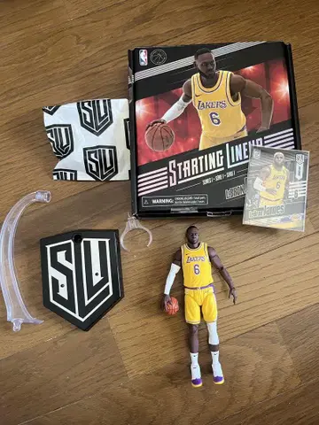 NBA 해즈브로 레브론 피규어