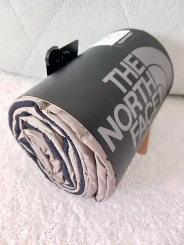 THE NORTH FACE Nuptse Muffler 그레이